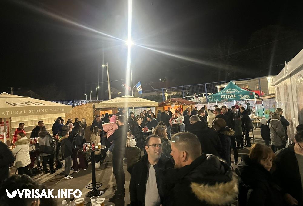 Prva večer Adventa u Mokrom