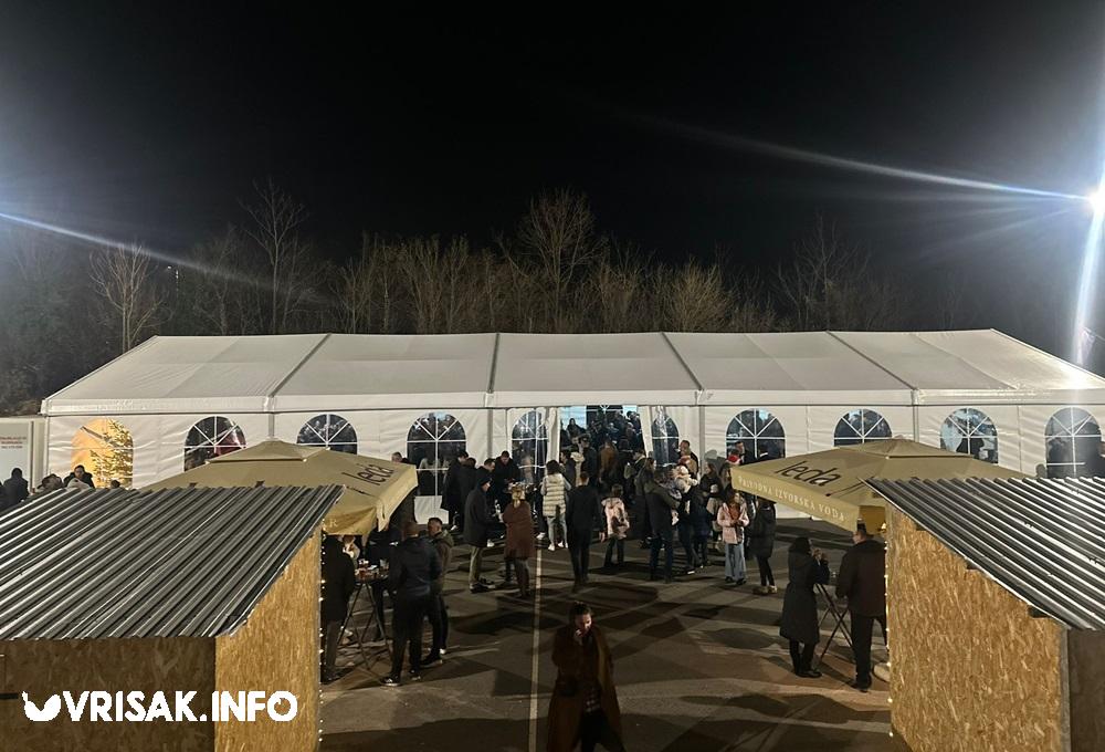 Prva večer Adventa u Mokrom