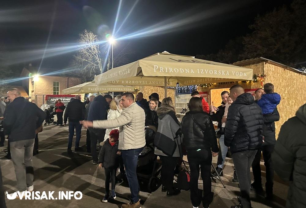 Prva večer Adventa u Mokrom