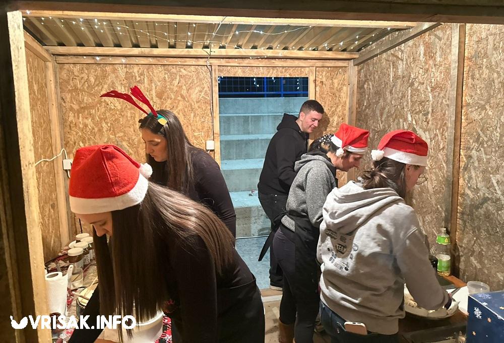 Prva večer Adventa u Mokrom