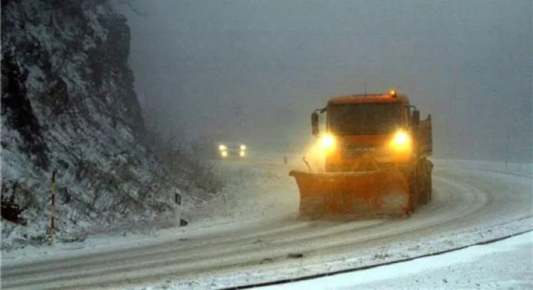 Zbog snijega obustavljen promet na dionici Rakitno – Blidinje