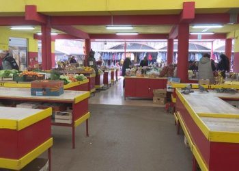 Na mostarskoj tržnici prazni stolovi, kupaca sve manje