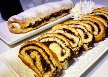 Recept: Brza štrudla sa džemom i sastojcima koje uvijek imate u kući!