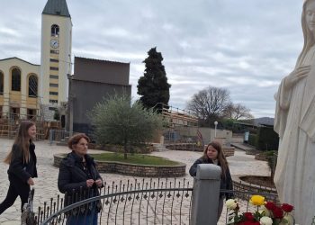 91-godišnja Dragica iz Mostara 100. put pješice hodočastila u Međugorje