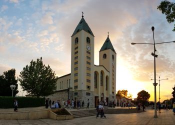 Veliki broj hodočasnika Novu godinu dočekao u Međugorju