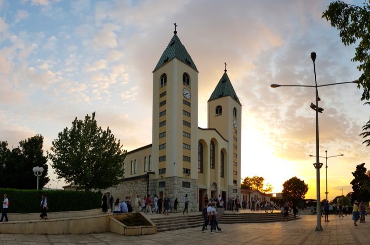 Veliki broj hodočasnika Novu godinu dočekao u Međugorju