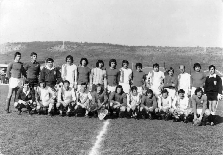 Široki Brijeg 1975.: Fotografija s utakmice NK Mladost – Velež na Pecari