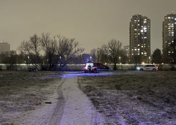 Policija u Zagrebu traga za djetetom, majka tvrdi da je s njim ušla u rijeku