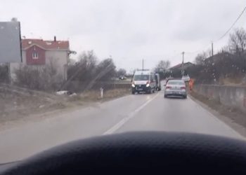 Prometna nesreća u Čitluku, automobil sletio s ceste