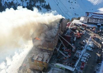Turska: Strašna tragedija na skijalištu, u požaru hotela najmanje 66 mrtvih