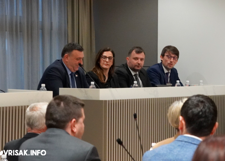 Nakon žustre rasprave na Skupštini ŽZH usvojen Zakon o policijskim službenicima