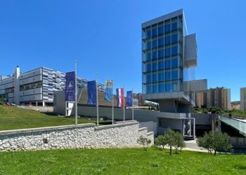 Na fakultetu u Splitu otkazana nastava jer je student najavio pucnjavu