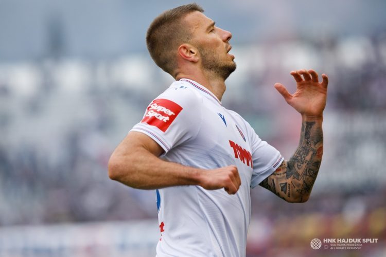 Jan Mlakar na korak od Hajduka!