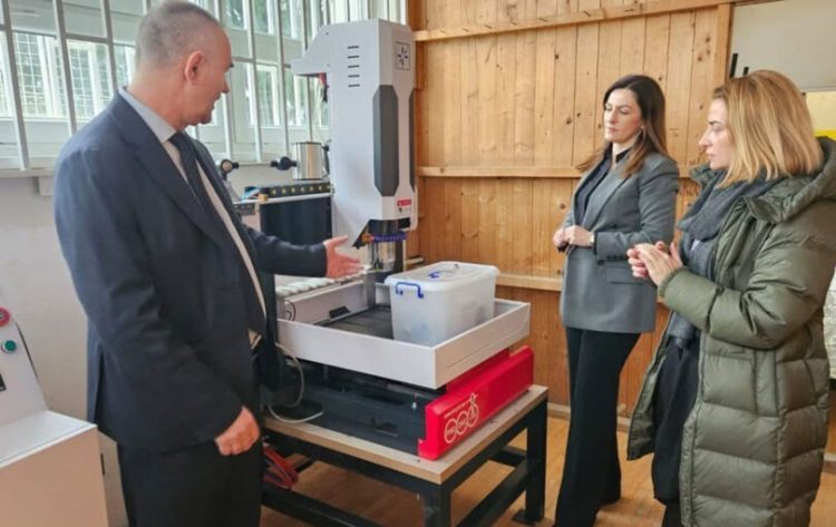 Strukovne škole u ŽZH dobile vrijednu opremu