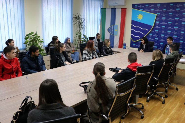 Vlada HNŽ-a stipendira ukupno 2.800 studenata