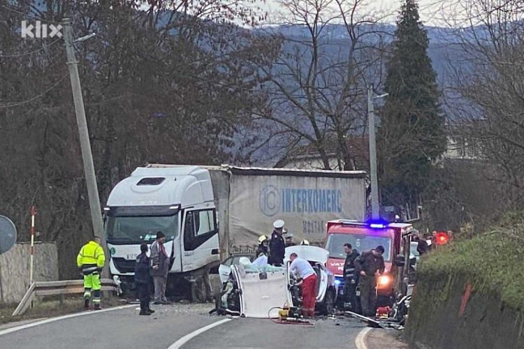 Nesreća kod Konjica: Tri osobe poginule, dvije teško povrijeđene