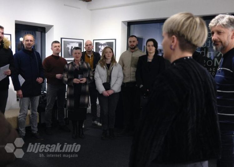 Široki Brijeg: Otvorena izložba Foto kluba Mostar