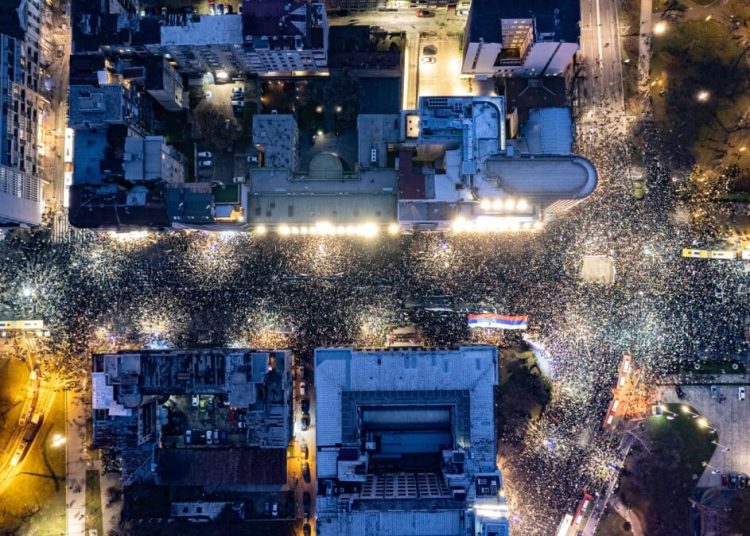 Novi veliki prosvjedi u Beogradu: Ovako su iz ptičije perspektive izgledale masovne demonstracije