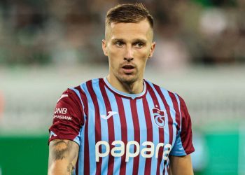 Oršić s tribina gledao utakmicu svog novog kluba?