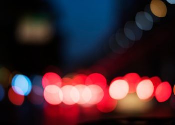 Šibenik: Policija upala 19-godišnjaku u garažu zbog krađe mopeda i motocikla