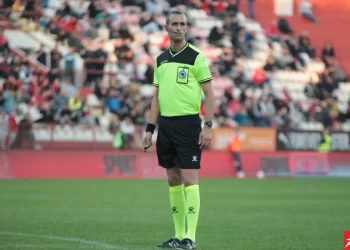 Širokobriježanin dijeli pravdu na derbi utakmici između Zrinjskog i Veleža