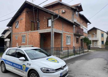 Brčko: Djeca nisu živjeli u higijenskim uvjetima, imaju parazite, curicama odrađen ginekološki pregled