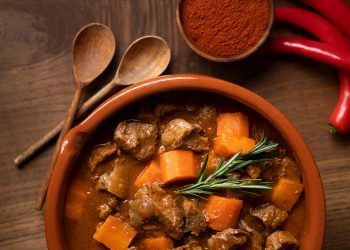 Recept za gulaš – Tradicionalno jelo puno okusa