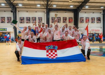 (VIDEO) Na Europskom prvenstvu u Mađarskoj hrvatski svećenici osvojili broncu