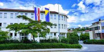 Županijski sud Široki Brijeg osudio dvojicu policajaca na zatvorske kazne