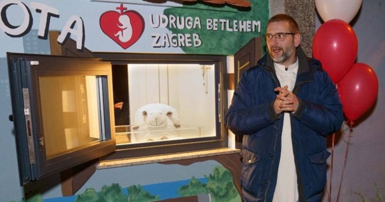 U Zagrebu je otvoren prvi “Prozor života” za ostavljanje neželjenih beba