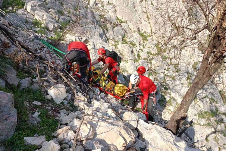 GSS Mostar spasio ozlijeđenog penjača