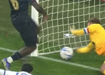 (VIDEO) Dinamu poništen gol za izjednačenje: Je li lopta prešla crtu?