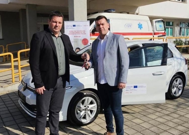 Domu zdravlja Ljubuški isporučen automobil za potrebe patronažne službe