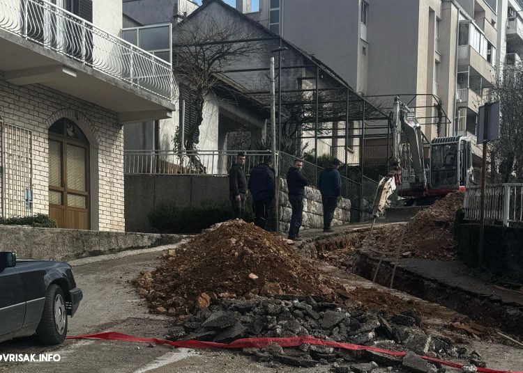 (FOTO) Zbog radova se oteženo prometuje u središtu Širokog Brijega