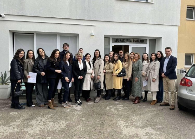 U Grudama održana svečana dodjela uvjerenja za medicinske sestre i tehničare iz ŽZH