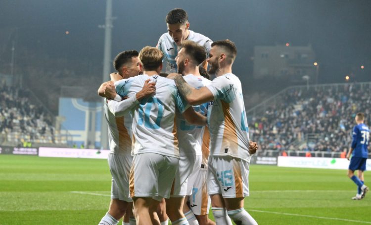 Potop Dinama na Rujevici! Rijeka s igračem više ‘modrima’ utrpala čak četiri gola