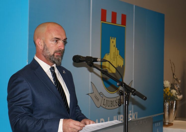 Dan Grada Ljubuškog: Na svečanoj sjednici uručena javna priznanja
