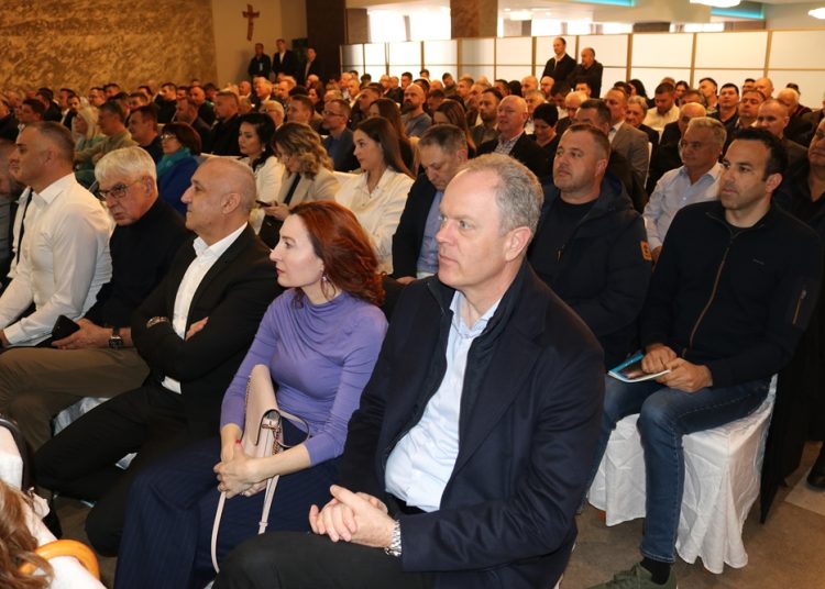 Dan Grada Ljubuškog: Na svečanoj sjednici uručena javna priznanja