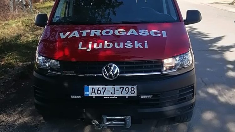 Ljubuški: Vatrogasci gasili požar na obiteljskoj kući
