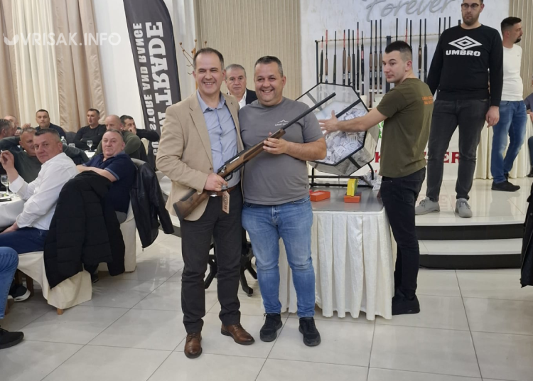 Široki Brijeg: Lovačka večer okupila oko 700 lovaca