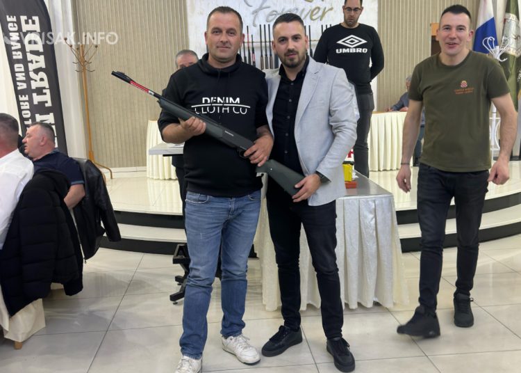 Široki Brijeg: Lovačka večer okupila oko 700 lovaca