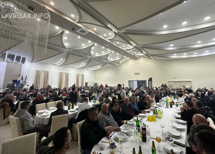 Široki Brijeg: Lovačka večer okupila oko 700 lovaca