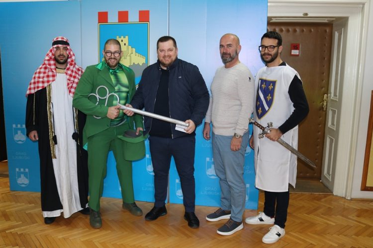 Ljubuški: Mačkari preuzeli ključeve Grada