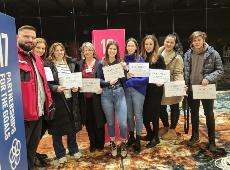 Njegovatelji iz ŽZH dobili certifikate za gerontodomaćice