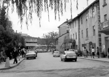 Središte Širokog Brijega 1978. godine: Pogled od Mosta prema Robnoj kući