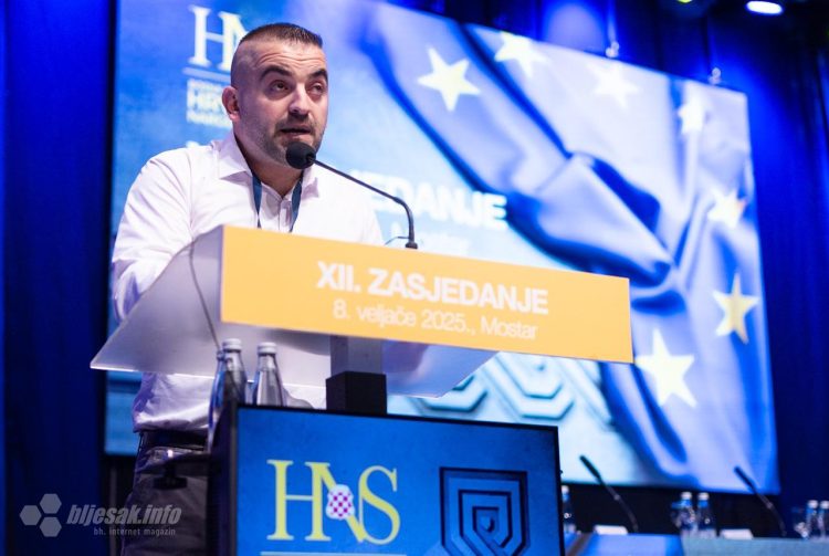 Na samom početku zasjedanja HNS-a izaslaniku Sandru Jurkoviću oduzeta riječ