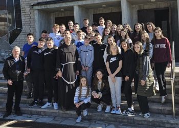 (FOTO) Široki Brijeg: Učenici iz Rakitna posjetili Kočerin