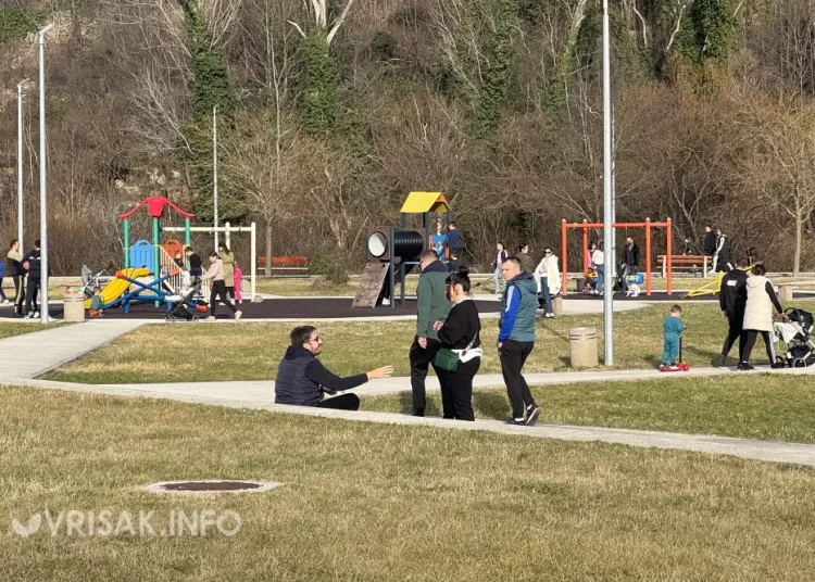 Širokobriježani iskoristili sunčanu subotu za šetnju