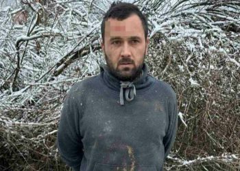 (VIDEO) Uhvaćen ubojica Emir Selimović koji je u Kalesiji ubio suprugu i sina