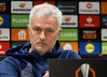 Poznati igrač kojeg je trenirao Mourinho stao na njegovu stranu